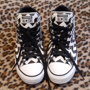 Unisex Sneakers women's size 11 men's size 9